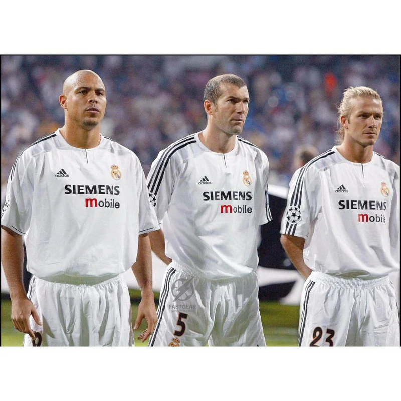 Ronaldo #9 Real Madrid Home Retro Jersey 2003/04