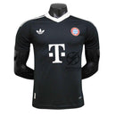 Bayern M??nchen GK 4 Authentic Player 2024/25
