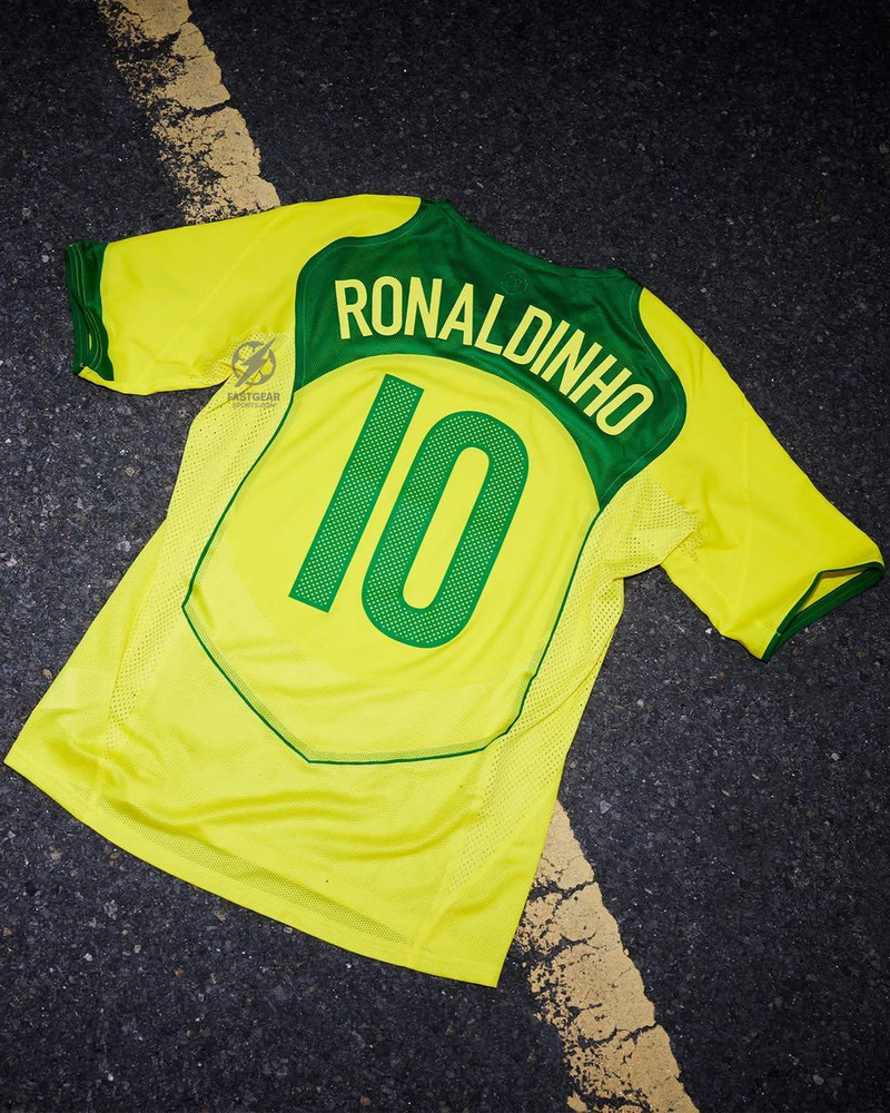 Ronaldinho 10 Brazil Home Retro 2004